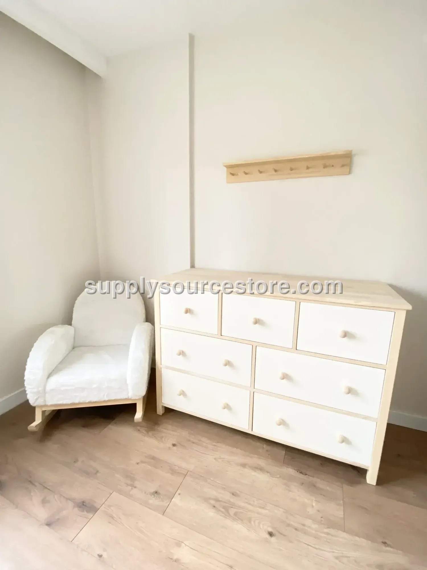 AY Light Dresser Dresser
