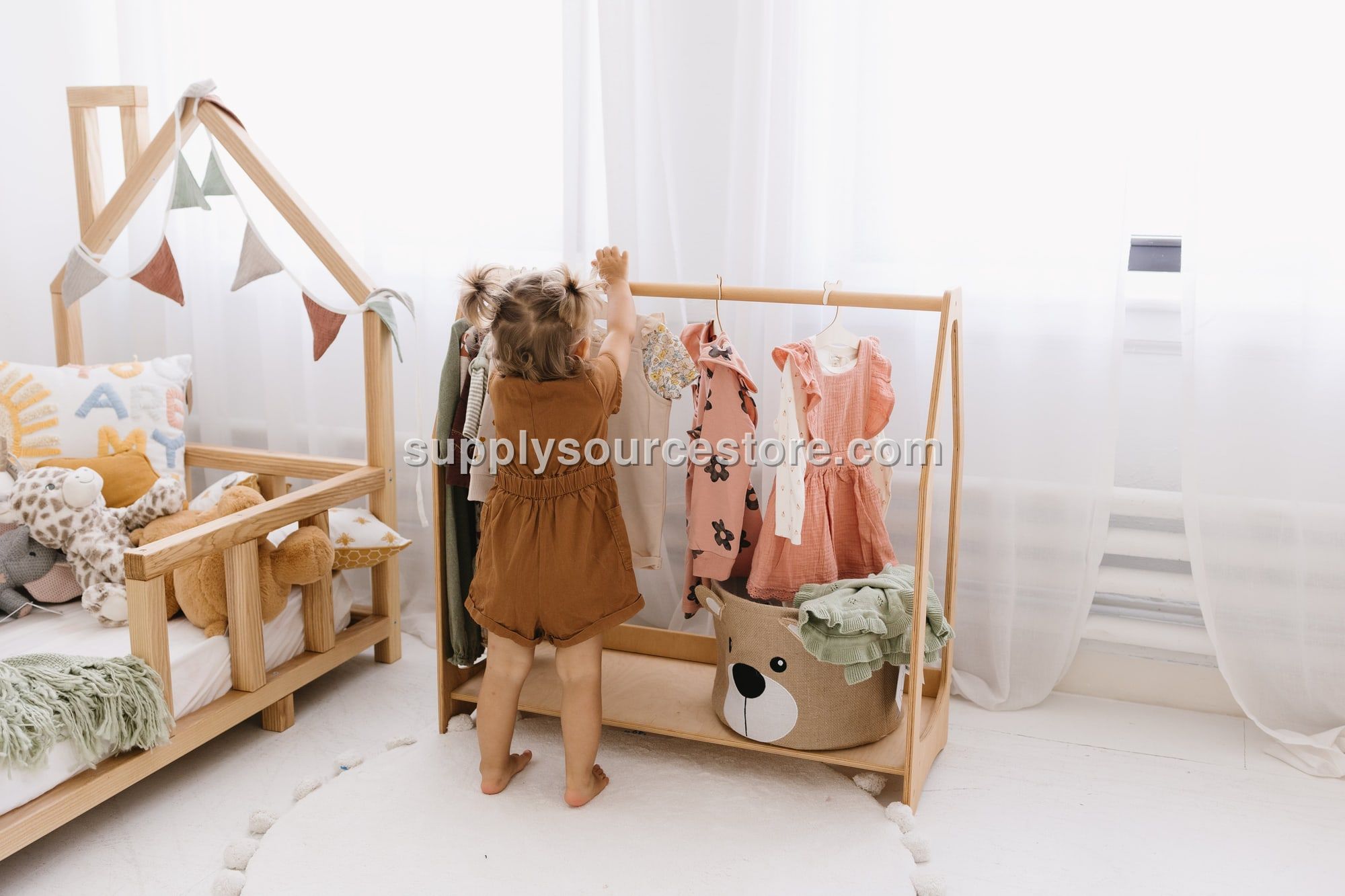 Montessori Clothing Rack with Shelf