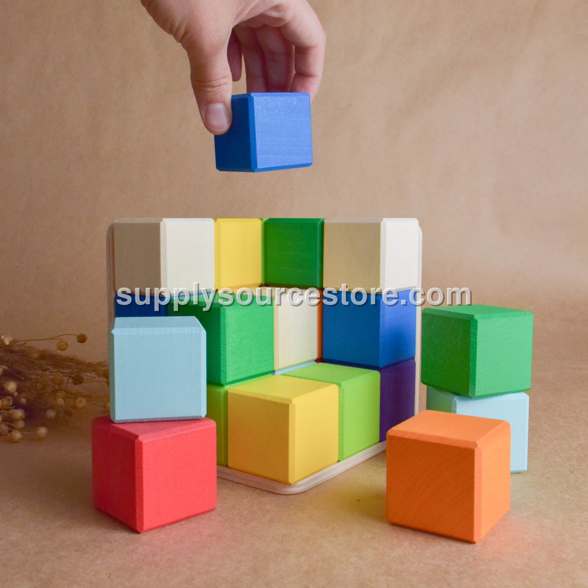 Rainbow Cubes in Cube