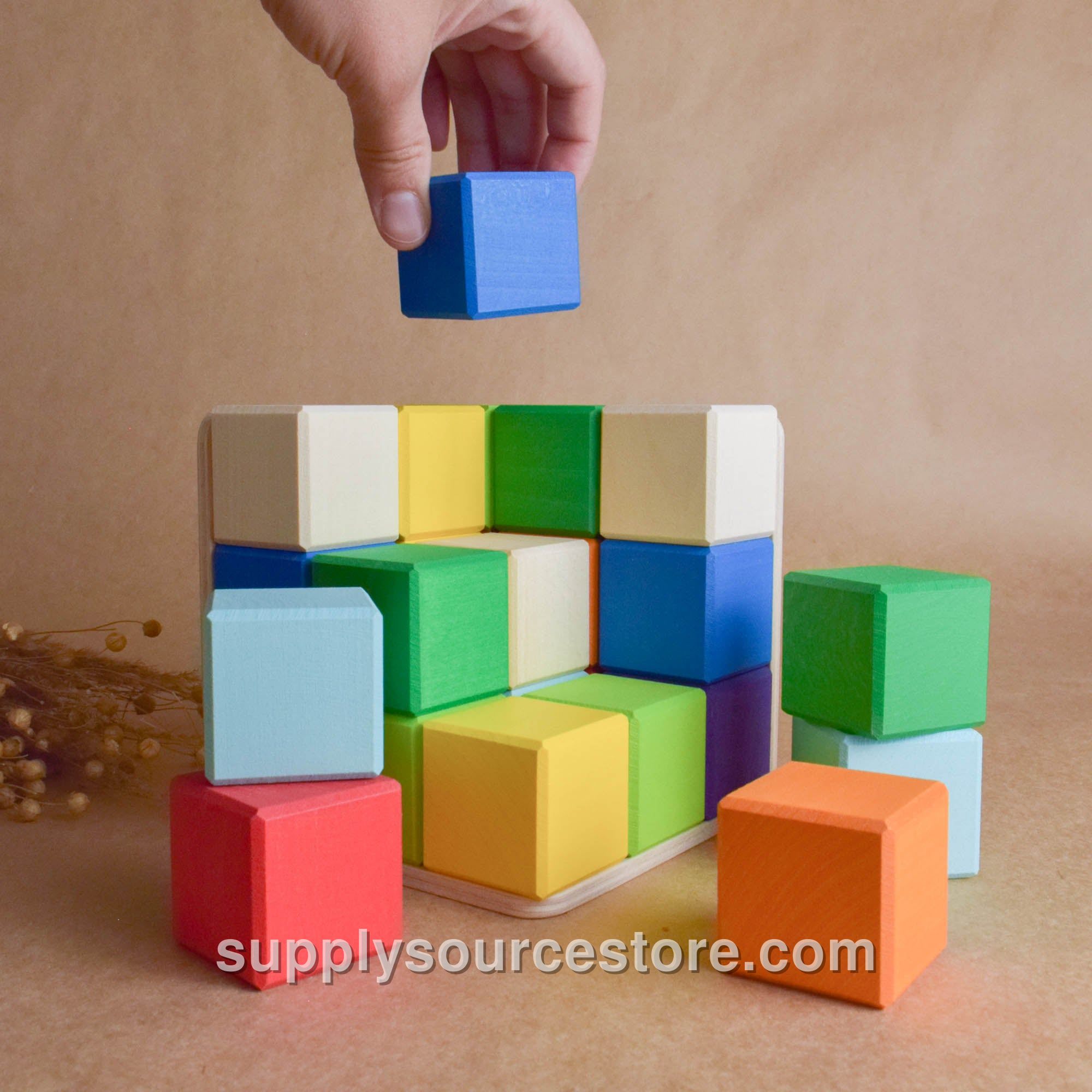 Rainbow Cubes in Cube