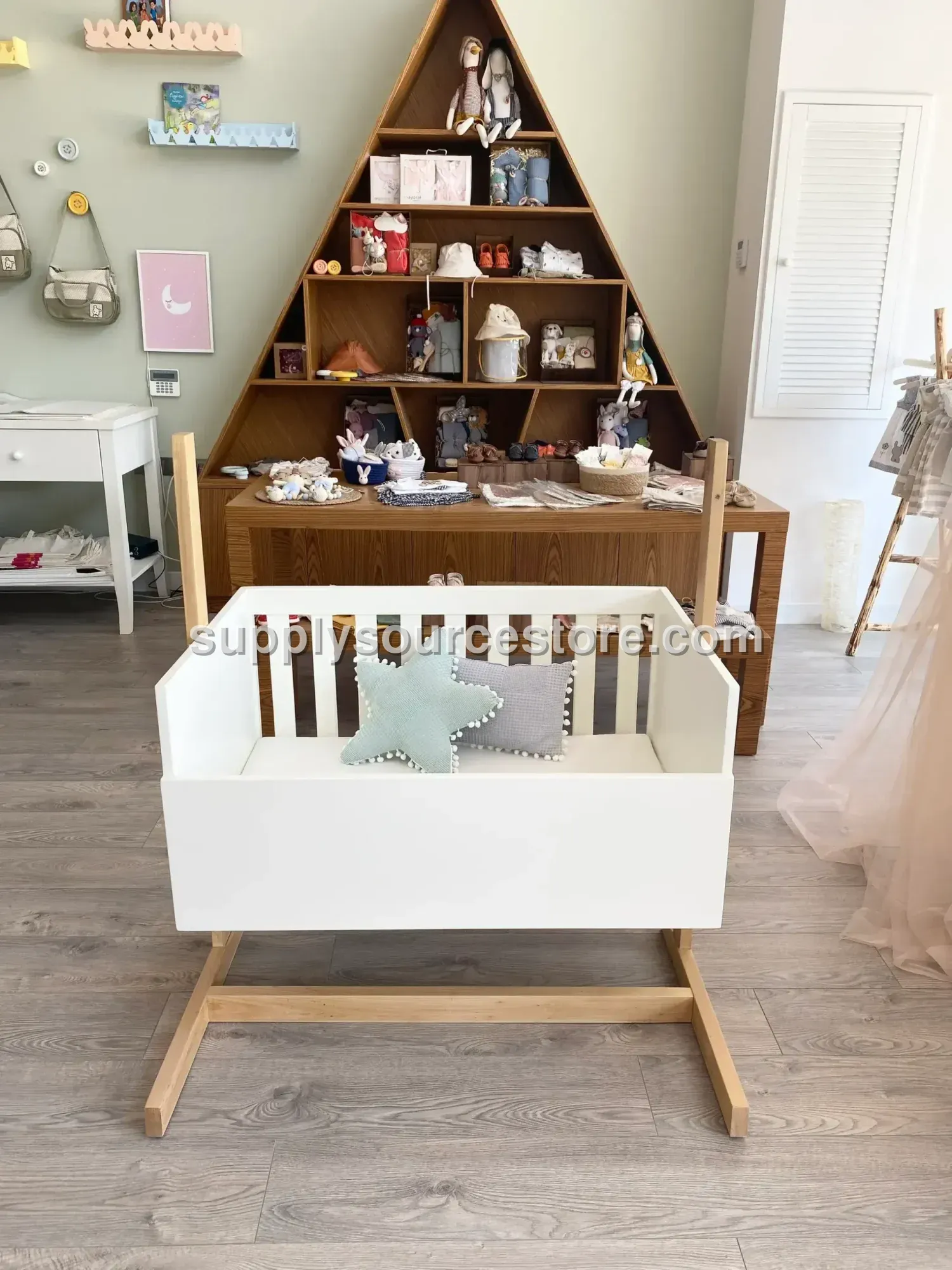 ANNE YANI KANYON Cradle – Bed