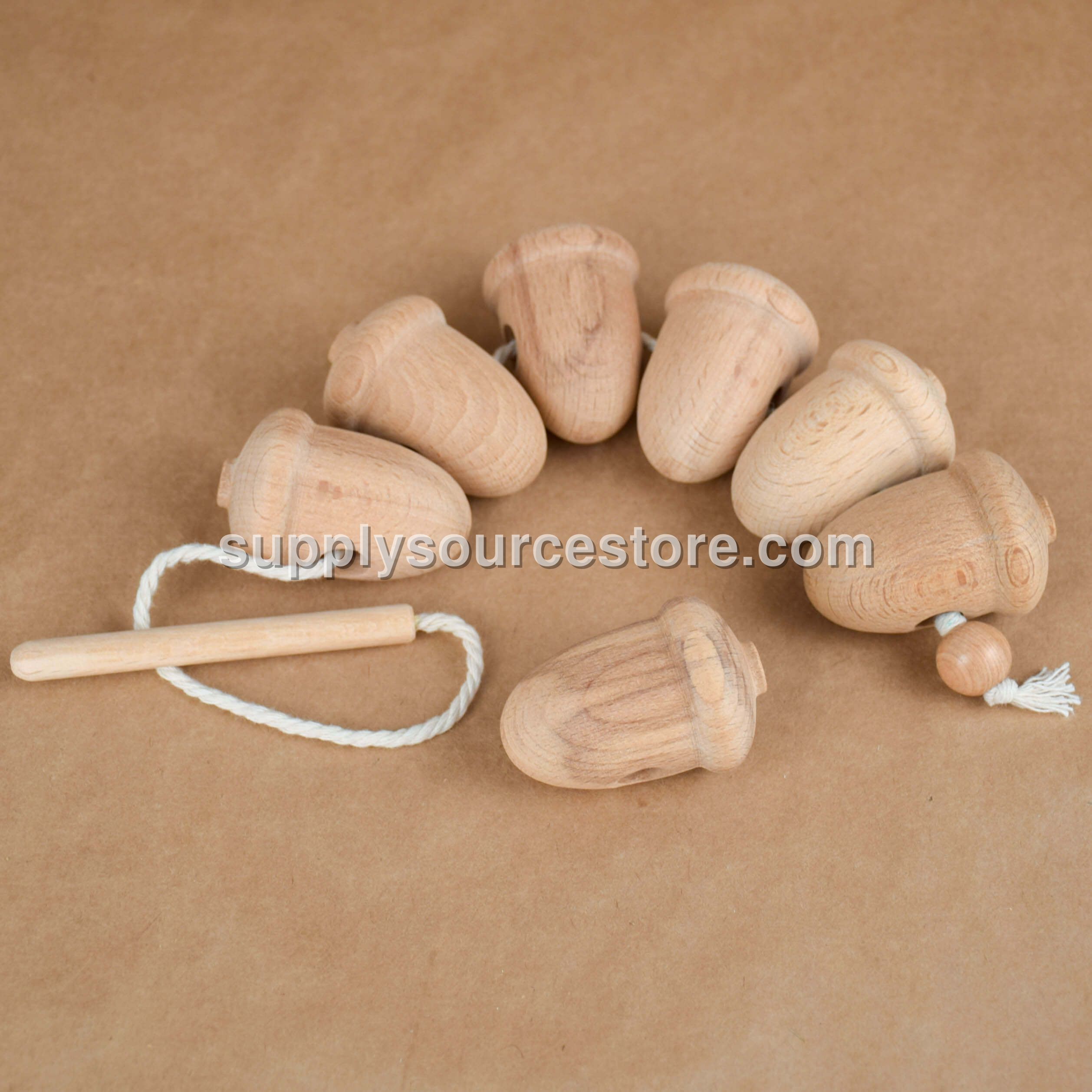 Acorns Lacing Toy
