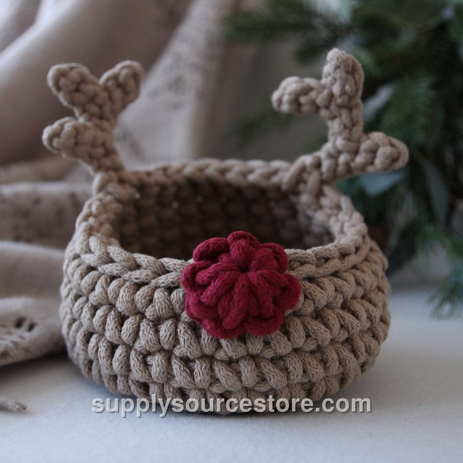 Reindeer Basket - Mocha