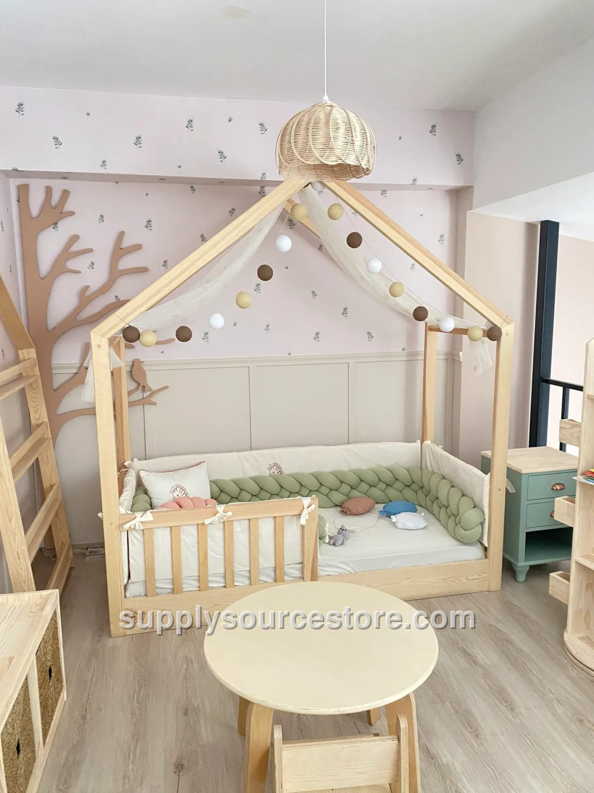 Floor-Free Montessori Bed