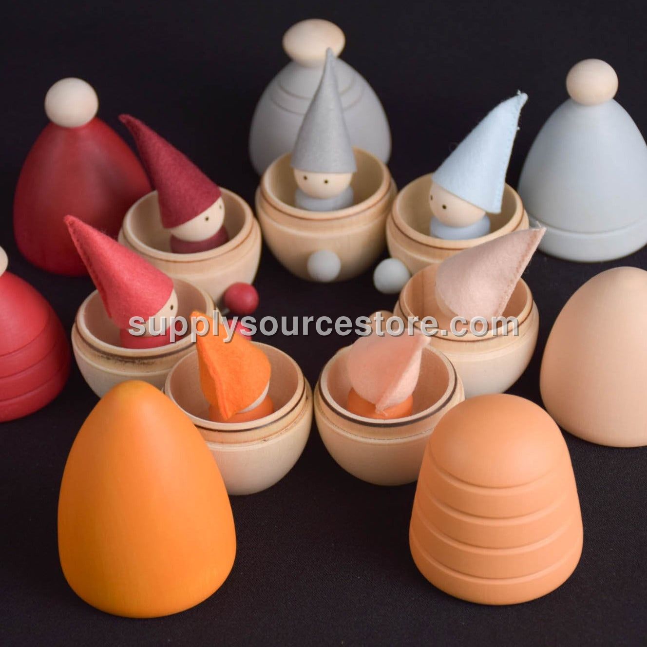 Neutral Peg Dolls in Opening Houses