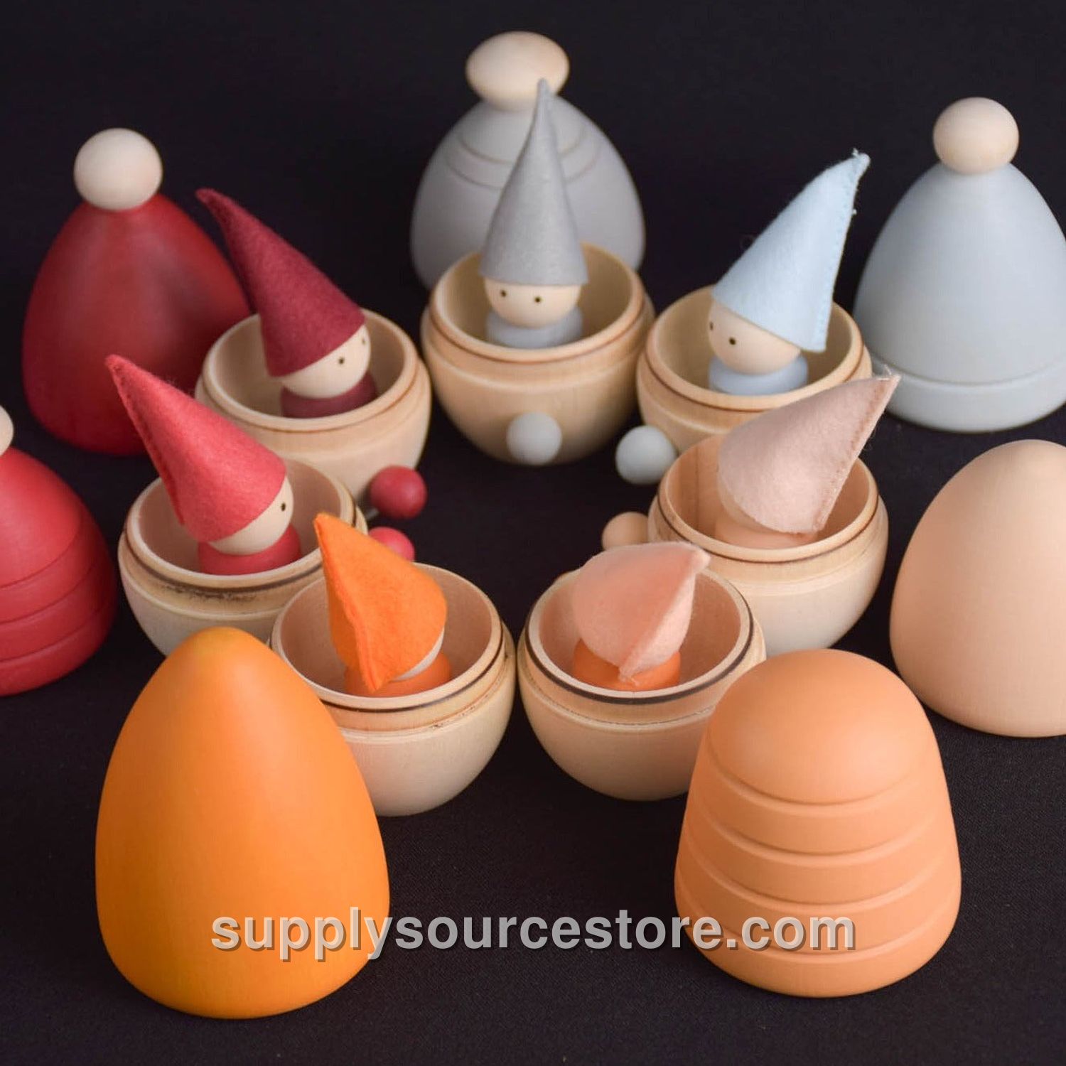 Neutral Peg Dolls in Opening Houses