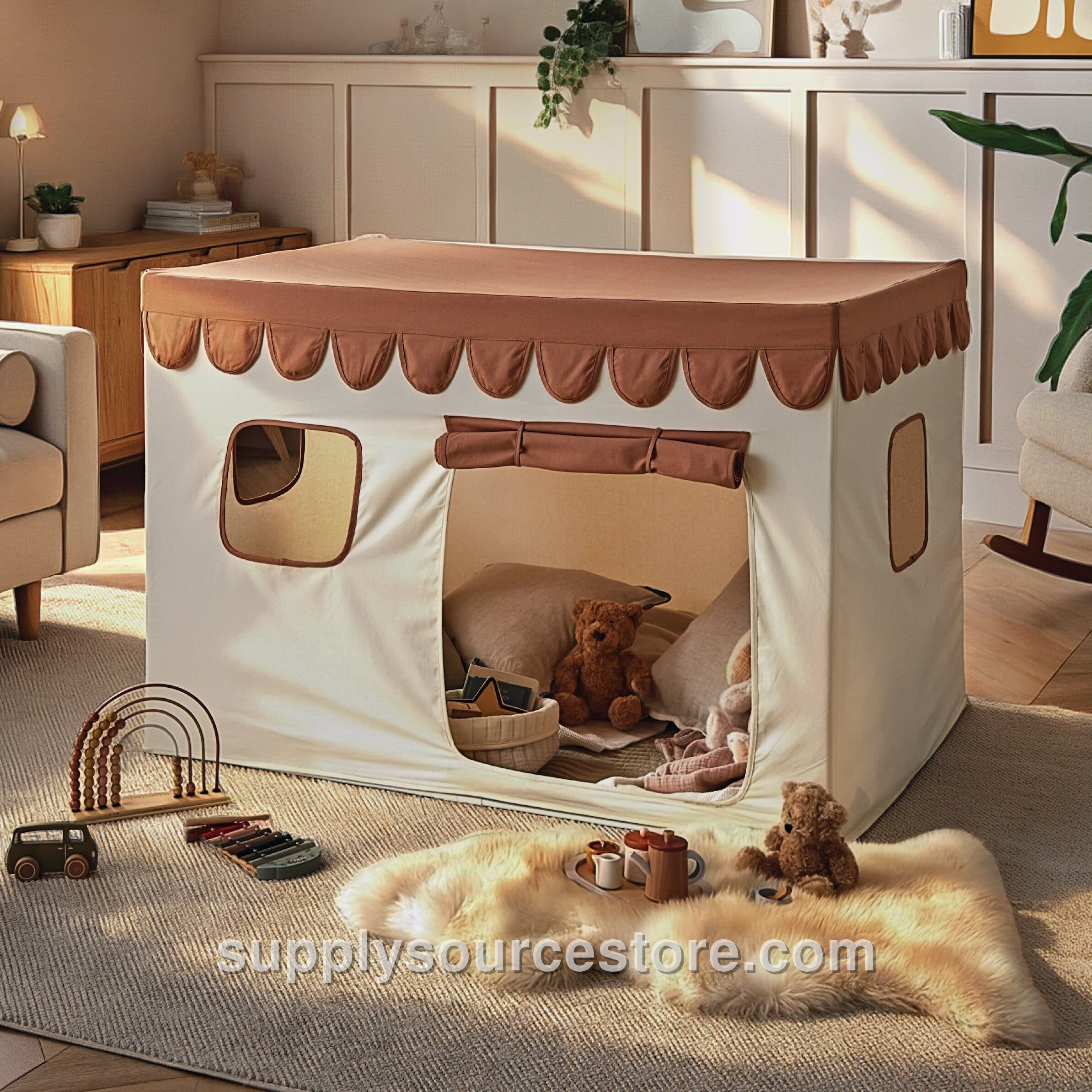 Play House with Bunting - Tuscany