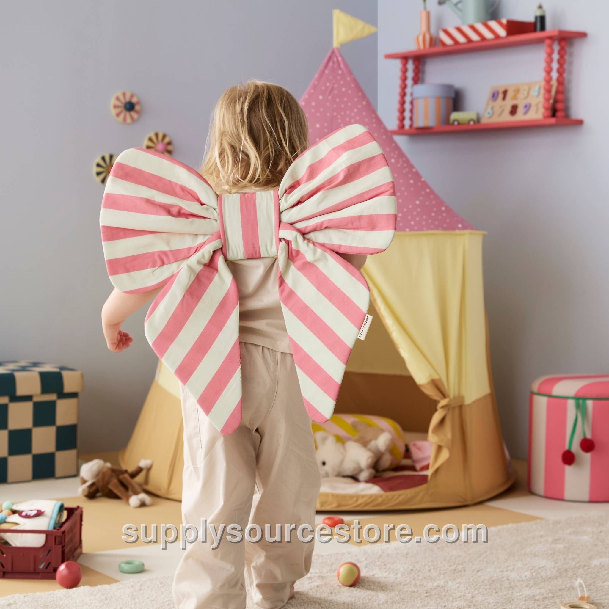 Bow Dress-Up