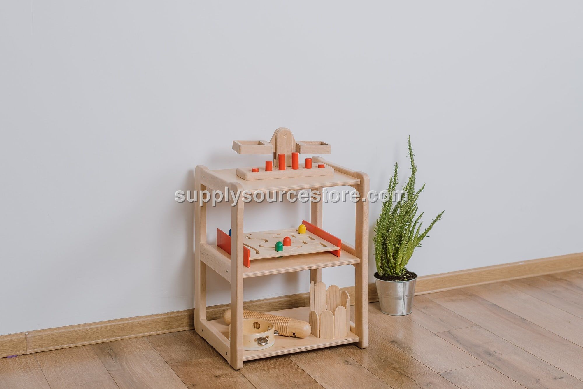 Montessori Clothing Rack With Maxi Shelf