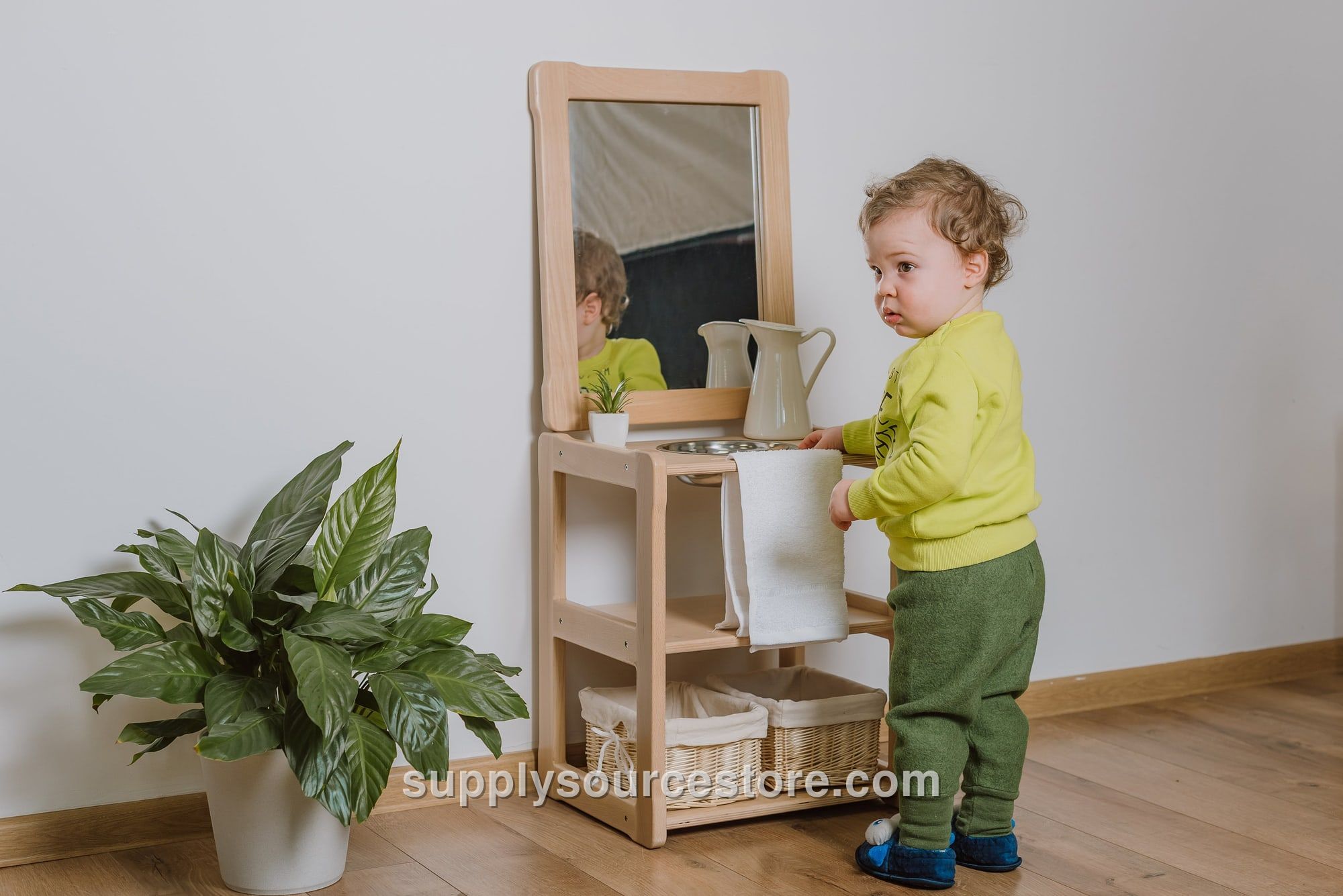 Montessori Kid Wardrobe Beech Wood