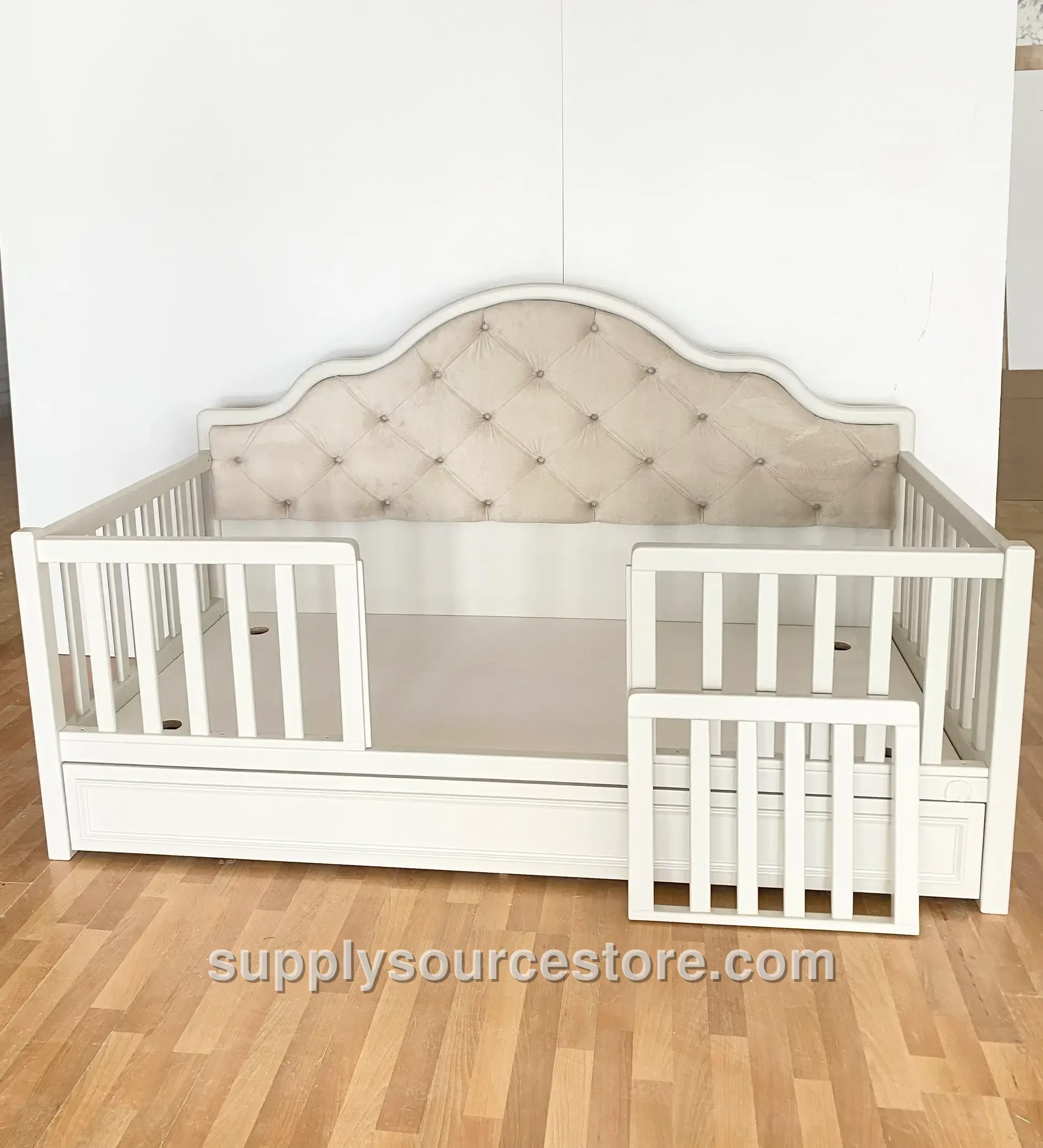 Luna Series Montessori Bed