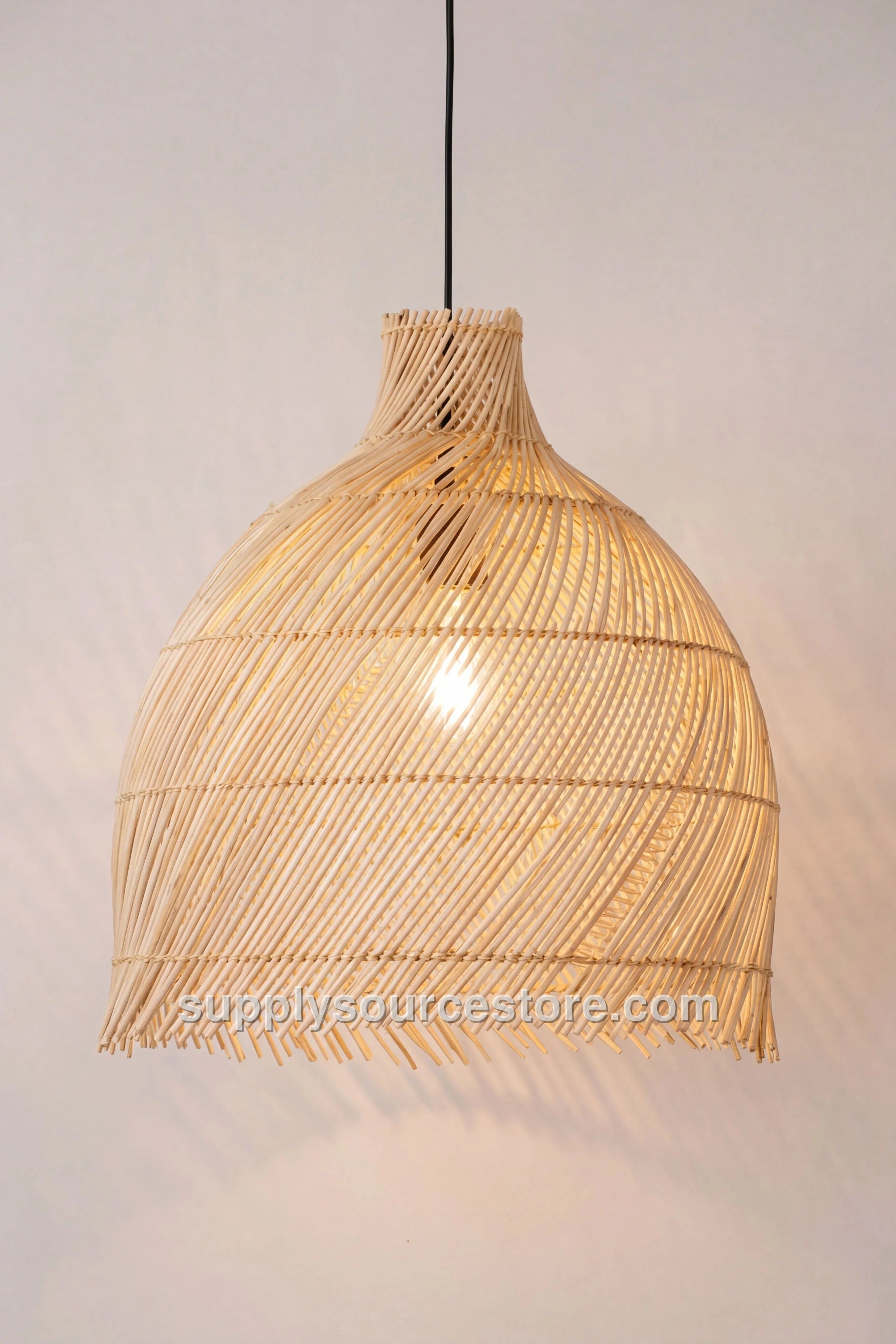 Rattan Pendant Light · SS-015138