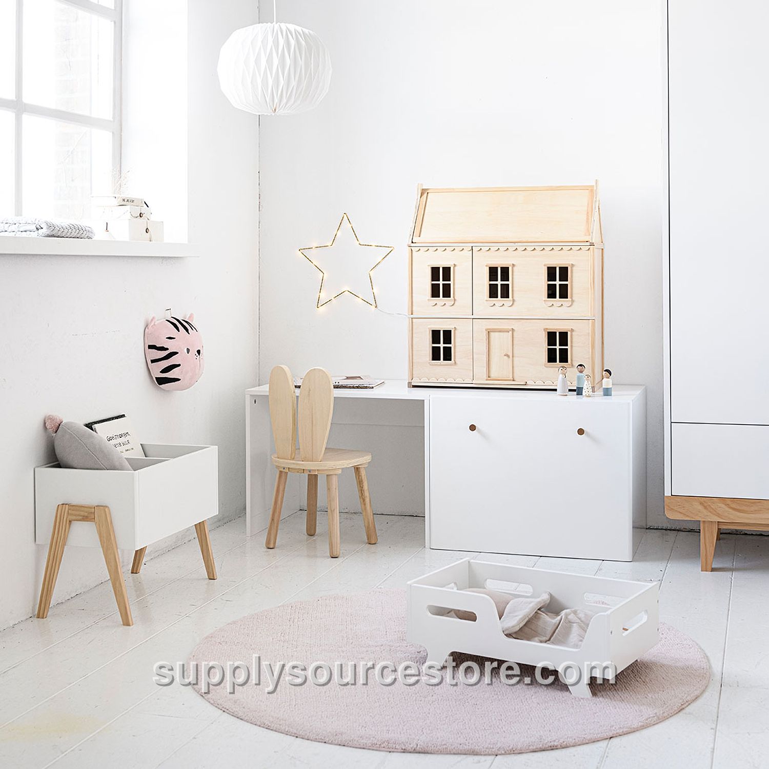Childrens Bookcase «Cerise»