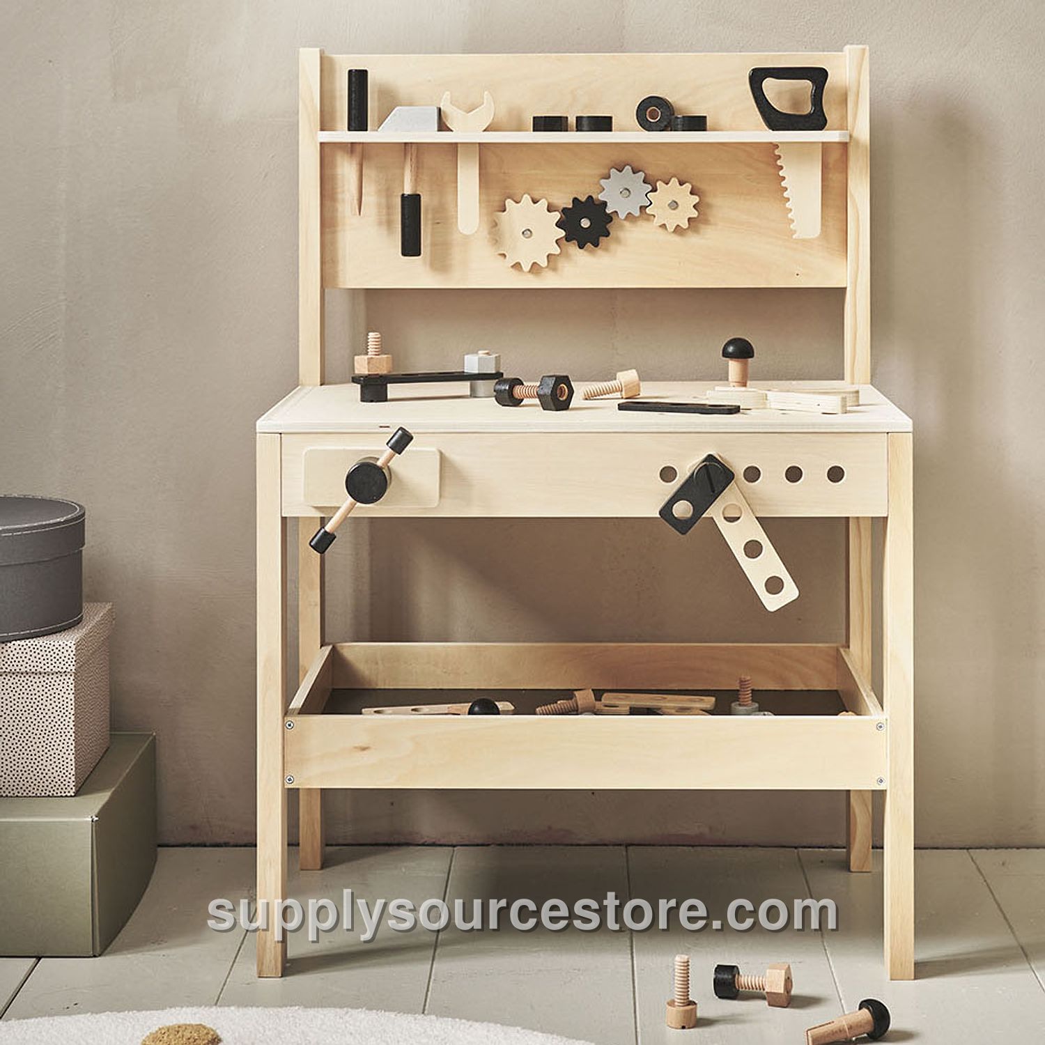 Workbench | Natural wood look with black detail