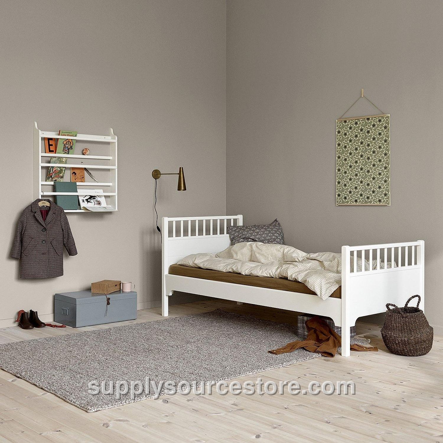 Seaside Classic Bed