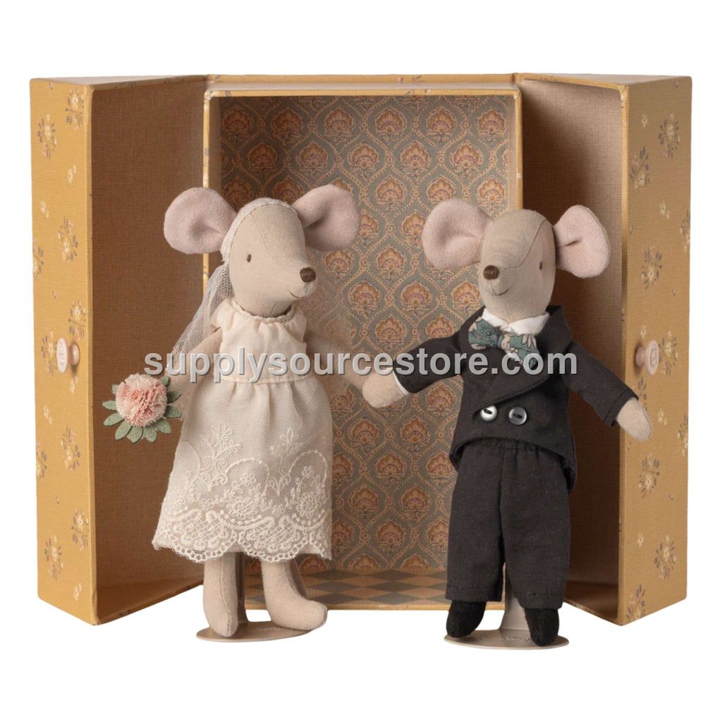 Mum & Dad Wedding Mice Couple in Box
