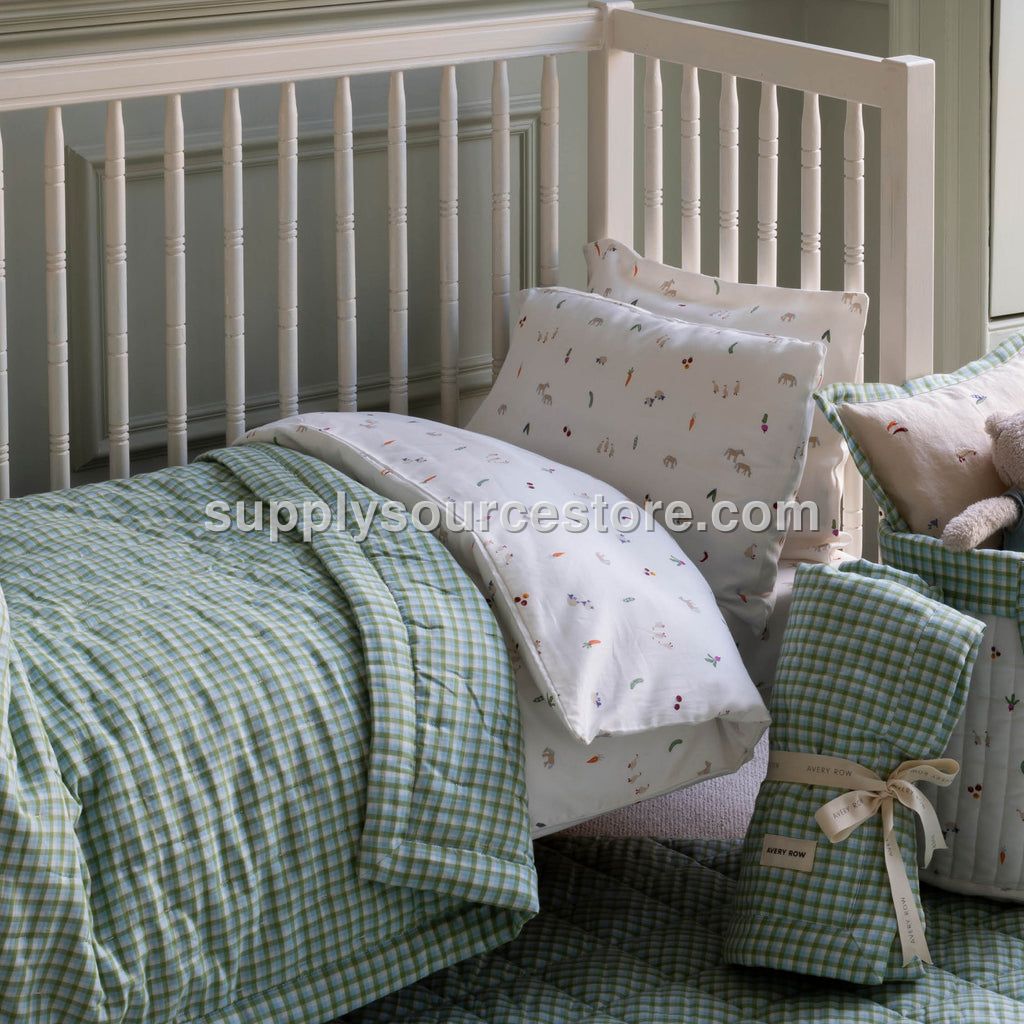 Avery Row Quilted Cotbed Bedspread - Greenhouse Gingham