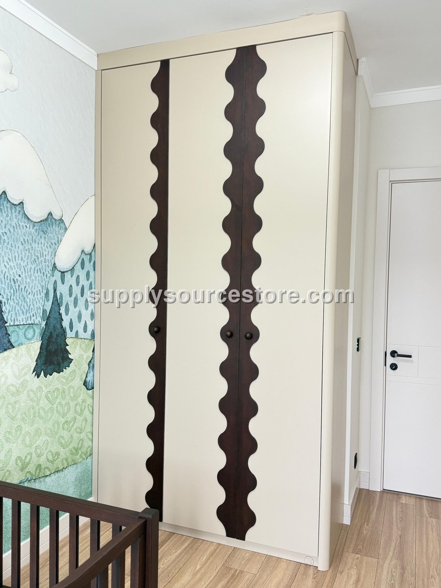 WAVE SERİ 3 KAPAKLI CEVİZ DETAYLI GARDIROP