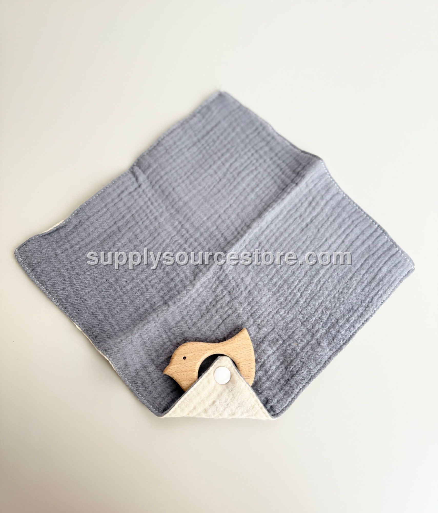 Gray Toothpick with Mouth Tissue