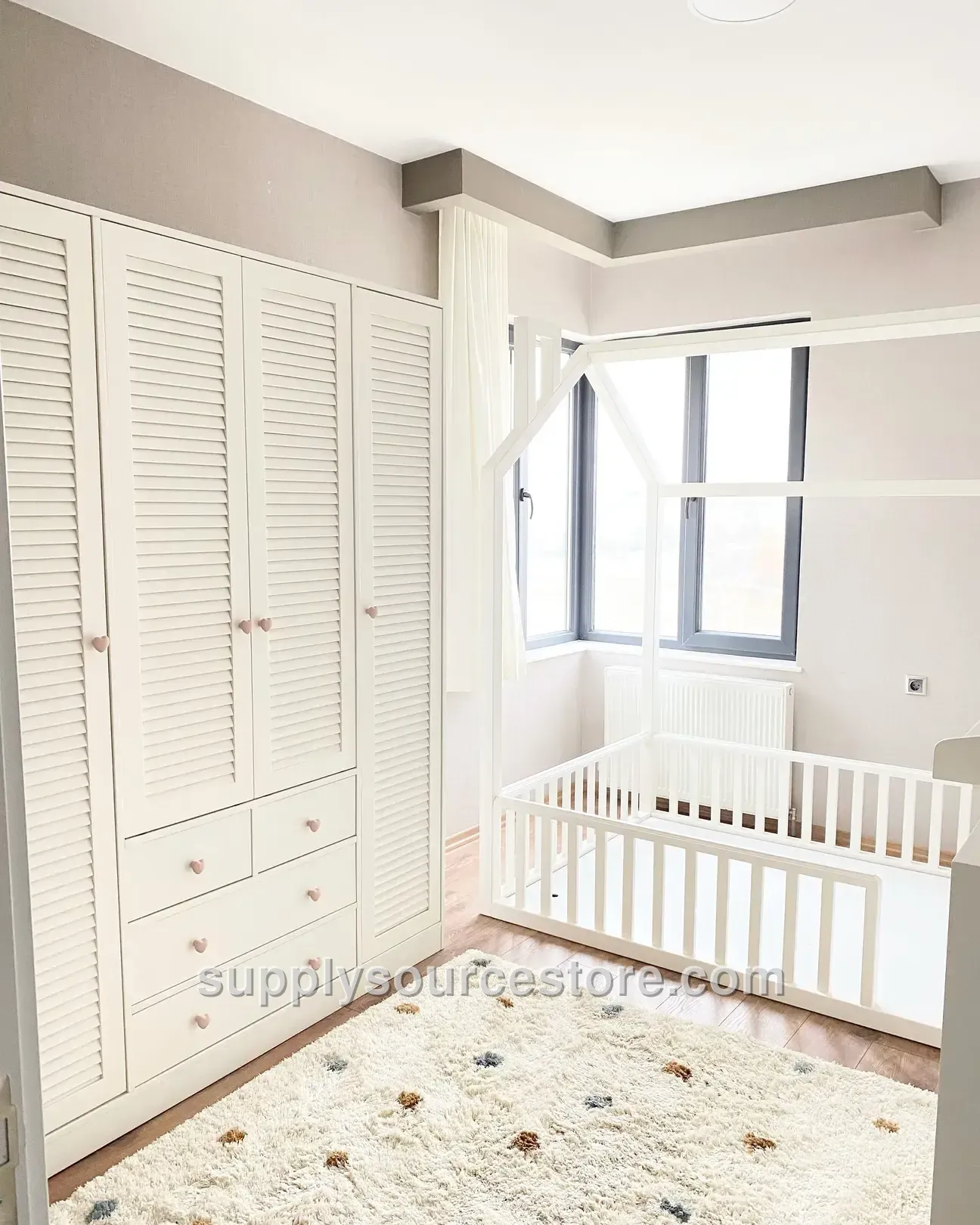 Cloud Series 4-Door Dresser With Drawers