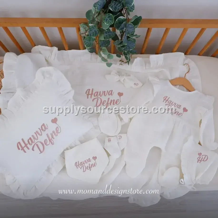 9-Piece 4-layer muslin Coming-Home Set — ecru