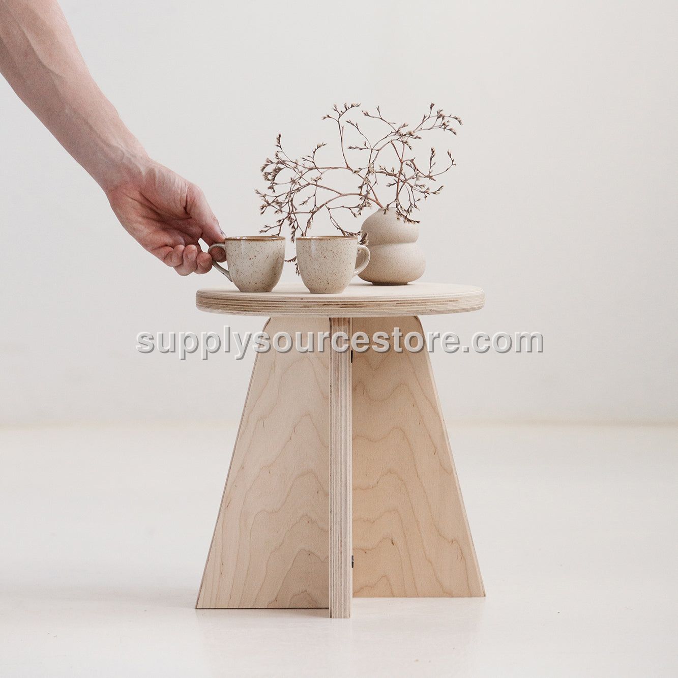 Mini round coffee table