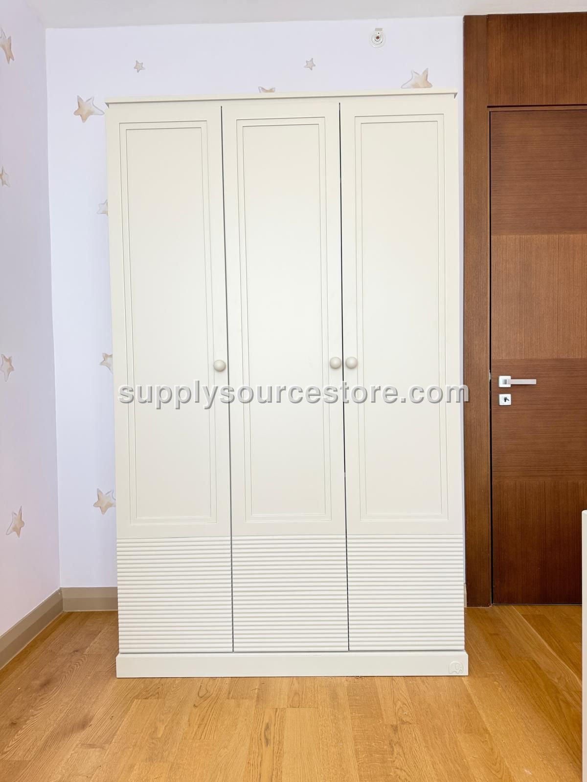 Luna Linea Series Wardrobe