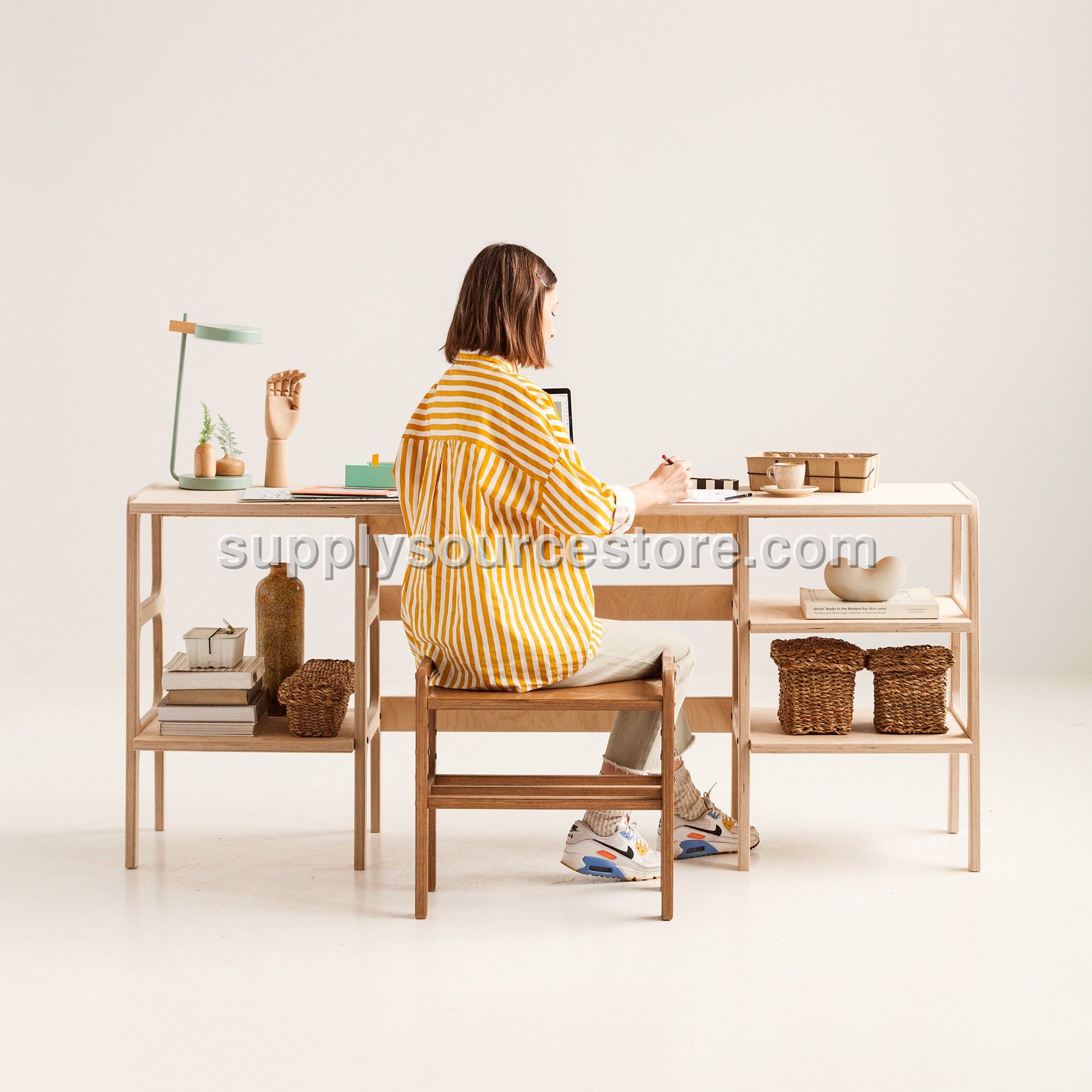 Desk 49 W180 with 3 shelves