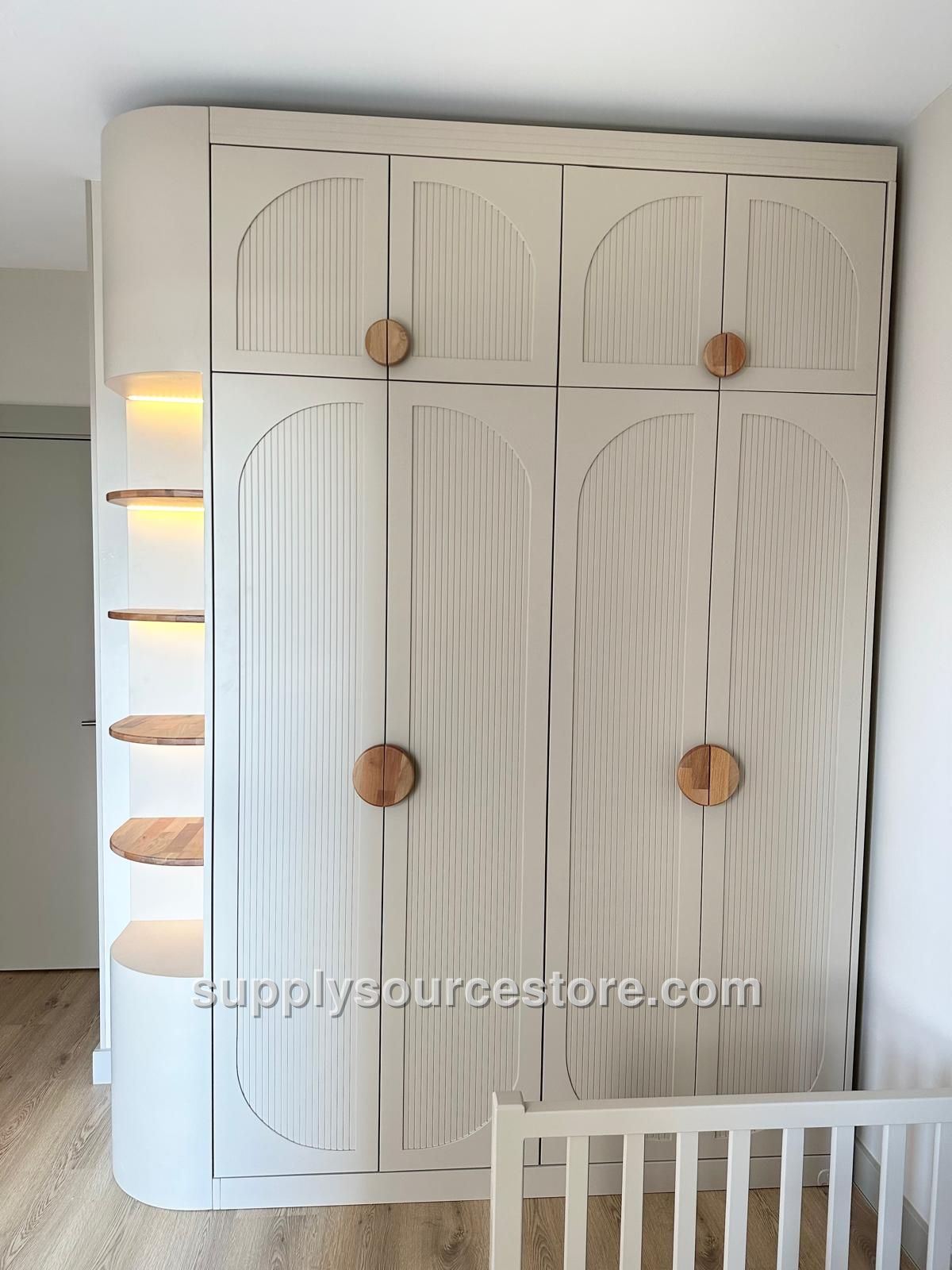 Setra Series 4‑Door LED Wardrobe with Top Accessory